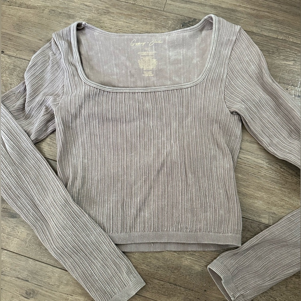 Nude cropped long sleeve